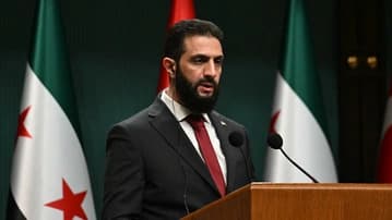 Ilustrační obrázek k Příspěvek zaměňuje australského teroristu a syrského prezidenta. S mužem, co „řezal hlavy“, si Petr Pavel ruku nepodával